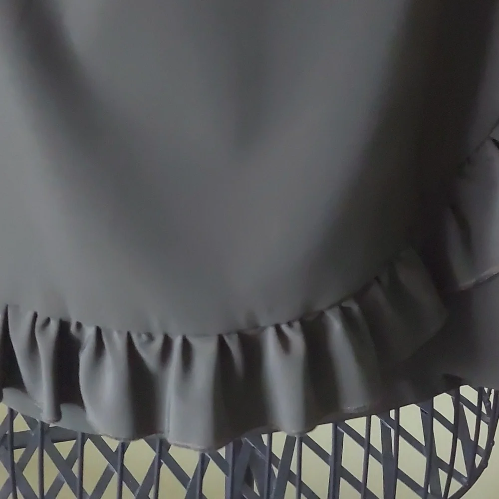 ⭐Host Pick⭐PINK TARTAN, size 14, dark olive green color skirt - Picture 2 of 15